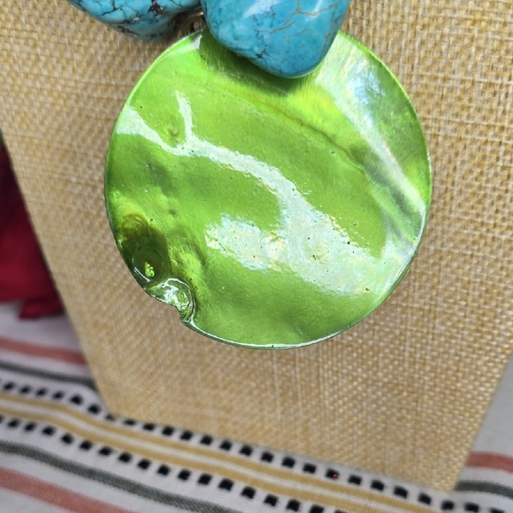 Chico's Faux Turquoise and Green Dyed Shell Statement Necklace - Picture 11 of 12